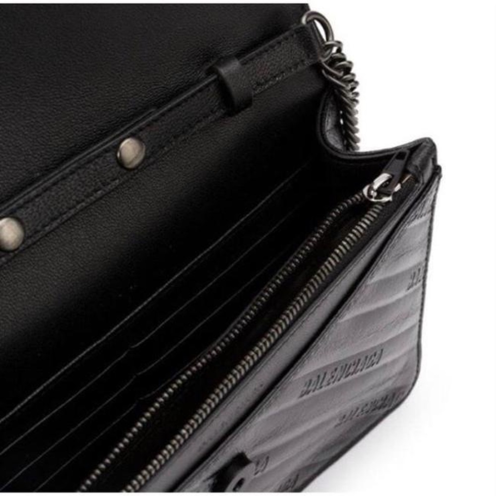 Balenciaga wallet on chain